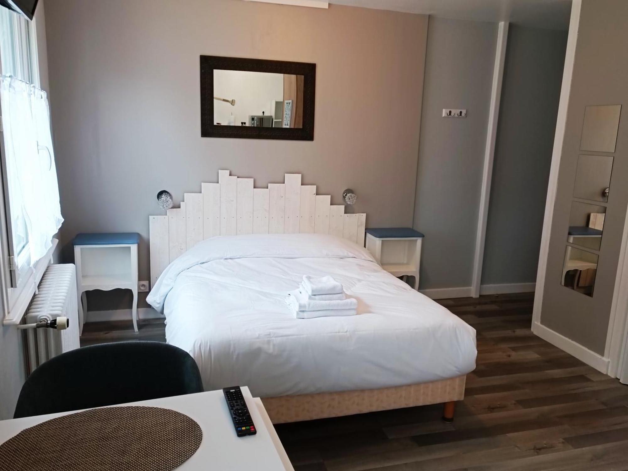 Hotel-Relais De Trefeuntec Plonévez-Porzay Habitación foto
